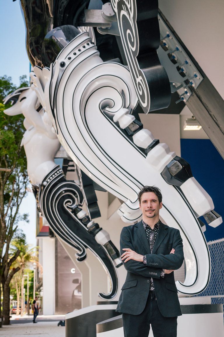 Numéro Dix 10(ディス)Sparkling Rosé —— 成功を祝う、八角形のコンポジション